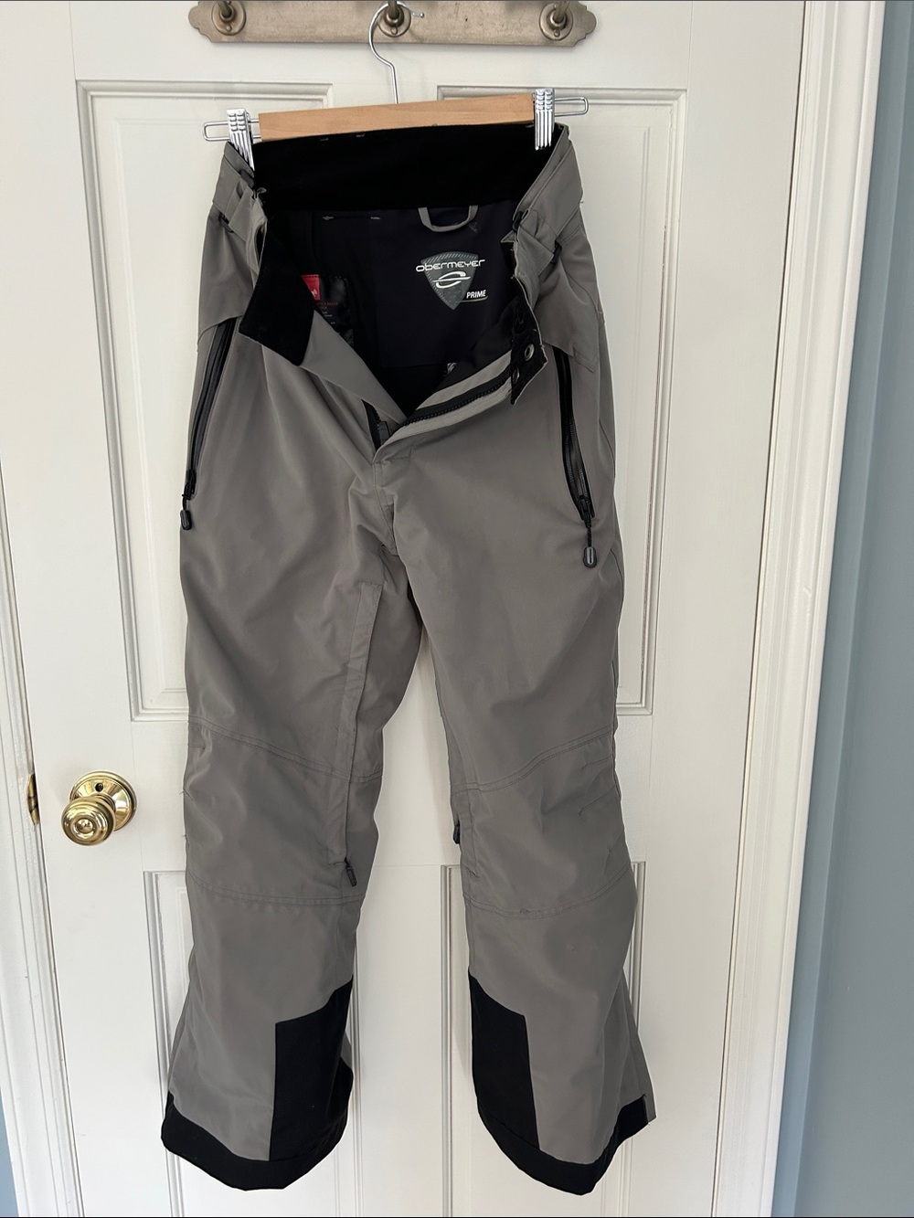 Obermeyer Black and Gray Prime Mens Ski Pants Small one season! Hardly used
